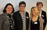 Susan Christen Meier von der SHS St. Gallen (Zweite von links) stellte das Team der neuen Sprachheilschule Rheintal vor: (v. l.) Divina Suarez (Schulleitung), Mirjam Lang (Schulische Heilpädagogin, Klassenlehrerin) und Brigitte Weissmann (Sekretariat). (Bild: Andrea C. Plüss)