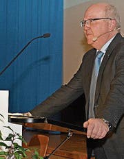 Die Bürgerschaft genoss den Abend in der Mehrzweckhalle Kirchenfeld und hatte viel zu reden. Auch über den Verkehr. (Bilder: Kurt Latzer)