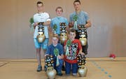 Die Sieger am St. Galler Kantonalen Nachwuchsschwingfest 2017, hinten, von links: Silvan Wetter, Tobias Schönenberger, Werner Schlegel, vorne, von links: Elias Müller, Markus Jud. (Bild: PD)