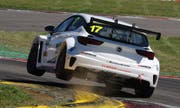Die 24jährige Jasmin Preisig aus Schwellbrunn betreibt Motorsport seit sie neun Jahre alt ist.