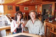 Monika und Harry Hörler sagen dem «Schwanen» Adieu. (Bild: René Bieri)
