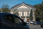 Wird erst abgebrochen, wenn der Campus am Platztor tatsächlich verwirklicht wird: Offene Kirche an der Ecke Unterer Graben und Böcklinstrasse. (Bild: Michel Canonica)