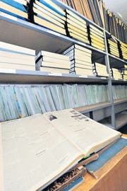 Im Archiv der «Rheintalischen Volkszeitung», die lange das Hausblatt der katholisch-konservativen Kräfte im Oberrheintal war und eine dezidiert opponente Meinung zum freisinnigen «Rheintaler» vertrat. (Bild: Max Tinner)