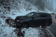 Das Auto erlitt beim Unfall einen Totalschaden. (Bild: Kapo SG)