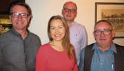Dirigentin Olga Büsser mit den Vorstandsmitgliedern Alois Jung, Michael Frick und Daniel Fürer (von links). (Bild: PD)