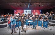 Die Polizeimusik am Donnerstagabend in der Olma-Halle 9.1.2 an der letzten Probe vor dem heutigen Konzert. (Bild: Urs Bucher)