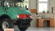 Zu ihrem 50-Jahr-Jubiläum zeigt die Jakob Gschwend AG morgen Autos und Mobiliar aus vergangenen Zeiten. (Bild: PD)