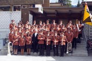Rot waren die Gewänder der Bürgermusik Wildhaus im Jahr 1978. (Bild: PD)