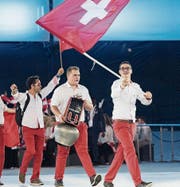 Metallbauer Michael Graf darf für das Schweizer Team die Kuhglocke tragen. (Bild: pd)