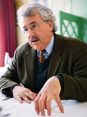 Klare Haltung, klare Gesten: Rainer J. Schweizer. (Bilder: Urs Jaudas)