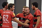 Sie jubeln so oft wie nie in dieser Saison: Michael Hess (Nummer 13) und seine Kollegen. (Bild: Lukas Pfiffner)