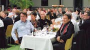 Die Gäste: 180 Gratulantinnen und Gratulanten kamen zum 75. Geburtstag der Grabher Indosa AG. (Bilder: Samuel Tanner)