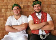 Rico Baumann aus Flawil (links) und der Ennetbühler Beat Wickli freuen sich über Eichenlaub. (Bild: PD)
