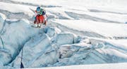 Spektakuläre Sprünge wie dieser gehören zum Skicross. (Bilder: PD)
