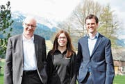 Ein Trio steht künftig an der Spitze von Toggenburg Tourismus (von links): Präsident Max Nadig, Tanja Loher und der neue, im Teilpensum tätige Geschäftsführer Christian Gressbach. (Bild: Sabine Schmid)