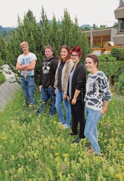 Noch befinden sie sich mitten in den Lehrabschlussprüfungen, aber bald haben sie es überstanden. (Bilder: Martina Signer)