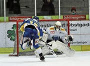 Alles richtig gemacht: Lucas Hohlbaum versenkt den Penalty zum 4:3-Sieg des EHC Uzwil.