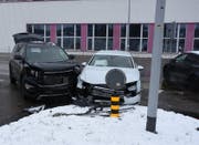Beide Fahrzeuge erlitten Totalschaden. (Bild: Kapo SG)
