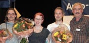 OK-Präsident René Müller (ganz rechts) mit den drei besten Finalteilnehmern: (von links) Christoph Naef aus Oberriet (3. Rang), Jasmin Kammerer aus Haag (Rheintaler Jasskönigin) sowie Flavio Untersander aus Widnau (2. Rang). (Bilder: Gert Bruderer)