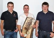 David Roth (Präsident), Werner Gähler (Ehrenmitglied) und Simon Albisser (Vize-Präsident). (Bild: PD)