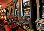 Spielautomaten im Casino St. Gallen. (Bild: Ralph Ribi)
