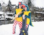 Freche Sprüche mit Hackbrett und Gitarre: Die Flawiler Tobias Fischer (links) und Christoph Ackermann sind die «Alliglattohren». (Bild: bm.)
