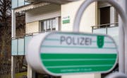 Die Dorfpolizisten sind in Abtwil künftig nur noch auf Patrouille anzutreffen. (Bild: Urs Bucher)