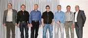 Die Mitglieder der Rhodsverwaltung: (von links) Josef Popp (bisher, neu Rhodmeister), Josef Ritter und René Baumgartner (beide bisher), Daniel Popp und Marcel Zünd (beide neu) sowie die beiden Zurücktretenden, Alfred Ritter und Rhodmeister Arnold Haltiner. (Bilder: Max Pflüger)