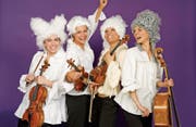 «Le donne virtuose» sind als Vater Mozart (Nicole Hitz), Wolfgang Amadeus Mozart (Fränzi Frick), Nannerl (Caterina Klemm) und Kutscher (Eva-Maria Burkhard) herrlich unkompliziert und mit ansteckender Begeisterung musikalisch auf der Kutsche unterwegs. (Bild: PD)