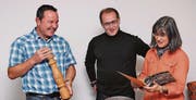 Präsident Tim Haas (links) wird gebührend verabschiedet. (Bild: Rolf Rechsteiner)
