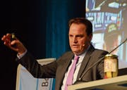 Jens Korte zeichnet ein differenziertes und sachliches Bild Donald Trumps. (Bild: Monika von der Linden)