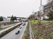 Die Olma Messen wollen die Autobahn in diesem Bereich mit einem Deckel versehen und darauf bauen. (Bild: Hanspeter Schiess)
