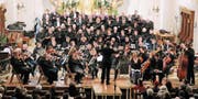 Karl Hardegger dirigierte in der Auer Kirche feierliche Weihnachtsmusik. (Bild: Max Pflüger)
