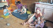 Momente der Ruhe und Gelassenheit – trotz vier Kindern. Die Spitex-Frauen machten es möglich. (Bild: mb.)