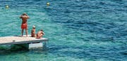 Die Preise für Ferien am nördlichen Mittelmeer schwanken zusammen mit dem Eurokurs. (Bild: David Ramos/Getty (Mallorca, 13. Juli 2014))