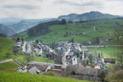 Die Gemeinde Oberhelfenschwil steht finanziell auf gesunden Beinen, 2017 resultierte einmal mehr ein Ertragsüberschuss. (Bild: Ralph Ribi)