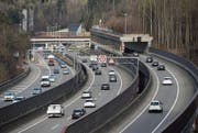 Die Stadtautobahn soll seit ihrer Inbetriebnahme 1987 erstmals umfassend saniert werden. (Bild: Ralph Ribi)