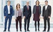 Das offizielle Medienbild 2018 der St. Galler Stadtregierung (von links): Peter Jans (SP, Technische Betriebe), Maria Pappa (SP, Planung und Bau), Stadtpräsident Thomas Scheitlin (FDP, Inneres und Finanzen), Sonja Lüthi (GLP, Soziales und Sicherheit) sowie Markus Buschor (Bildung und Freizeit). (Bild: Stadt St. Gallen/PD)