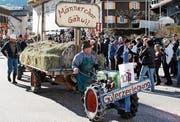 In Gähwil ziehen die Gruppen und Wagen ab 14 Uhr durch die Strassen. Der Fasnachtsumzug lockt alle zwei Jahre sehr viel Publikum an. (Bild: Beat Lanzendorfer)