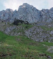 In diesem Gebiet stürzte der junge Bergsteiger ab. (Bild: Kapo SG)