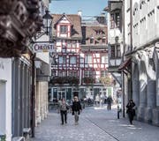 In der Stadt gibt es gegenwärtig 568 patenpflichtige Gastronomiebetriebe. (Bild: Michel Canonica)