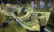 Blick in die Produktion des türkischen Luft- und Raumfahrtkonzerns TAI. (Bild: Metin Aktas/Getty (Ankara, 27. September 2017))