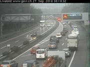 Der Verkehr staut sich auf dem Weg von Rorschach in Richtung St.Gallen. (Bild: gevi.ch/Screenshot)