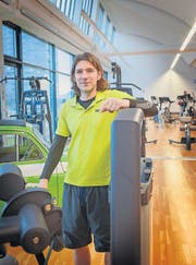 Von der Fussball-Arena ins Fitness-Zentrum: Marc Zellweger an seinem neuen Arbeitsplatz in Rorschach. (Bild: Ralph Ribi)