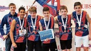 Die U16-Buben des STV Marbach feiern den Schweizer Meistertitel (von links): Fähnrich Jonas Sieber, Kevin Egbon, Ramon Hegglin, Elia Auer, Ramon Hutter und Timon Cabezas. (Bild: pd)