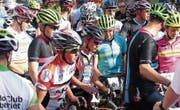 Grossandrang vor dem siebten Bergrennen «Uf da Töni»: 139 Radsportlerinnen und Radsportler bezwangen die auf 10,7 Kilometer verteilten 645 Höhenmeter von Altstätten auf den St. Anton. (Bilder: Ulrike Huber)