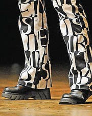 Der eine Schuh passt nicht zum anderen.