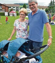 Zwillings-Oma und -Opa Erika und Martin Keller.
