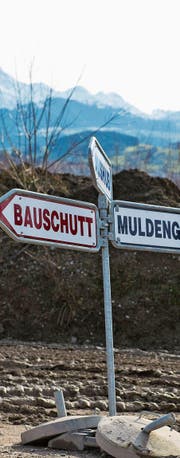 Deponien sind Mangelware. Deshalb suchen verschiedene Unternehmen nach geeigneten Standorten. (Bild: Urs Jaudas (31. Januar 2013))