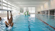 Für das Hallenbad Rosenau wird ein Ersatz geplant. Dieser wird möglicherweise Teil eines Verbunds. (Bild: Olivia Hug (2. Oktober 2013))